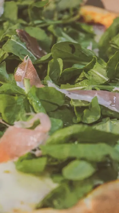 Rúcula y Jamón Crudo